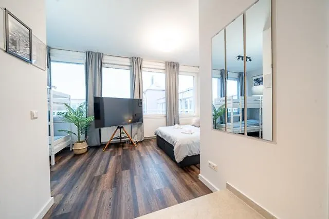 1 Modernes City-studio Fuer 6 Bogenhausen Naehe Messe München